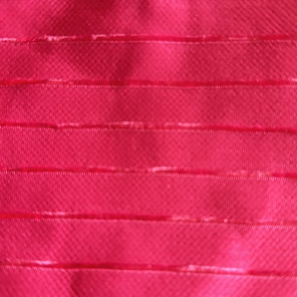 HOST PICK!! NEW💗LANCÔME HOT PINK LARGE ZIP BAG TEXTURED FABRIC- FAB GOLD CHARM - Picture 2 of 6